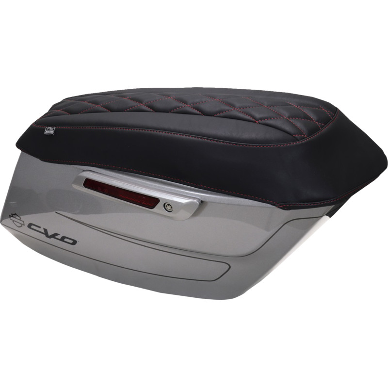 MUSTANG Deluxe Diamond Saddlebag Lid Covers