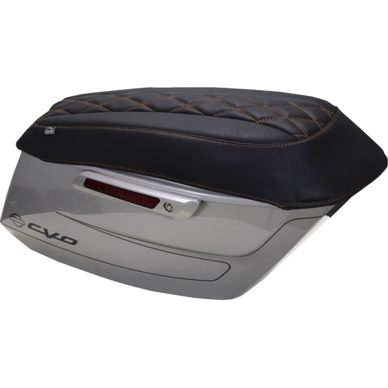 MUSTANG Deluxe Diamond Saddlebag Lid Covers - Image 2